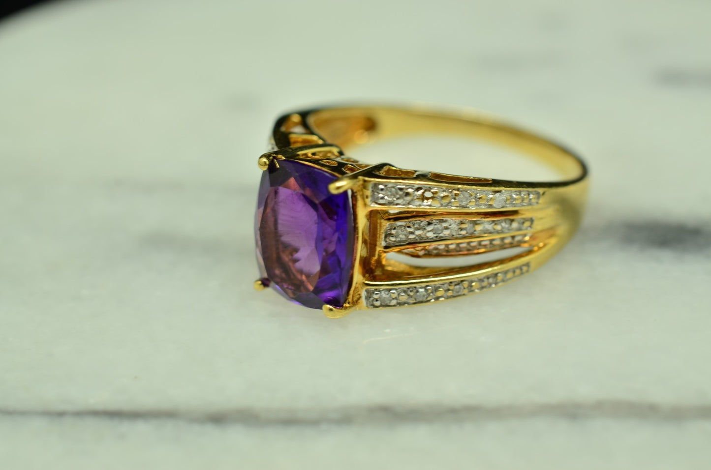 10K Yellow Gold Cushion Cut Amethyst Solitaire Ring Band w/ Diamonds Size 6.75