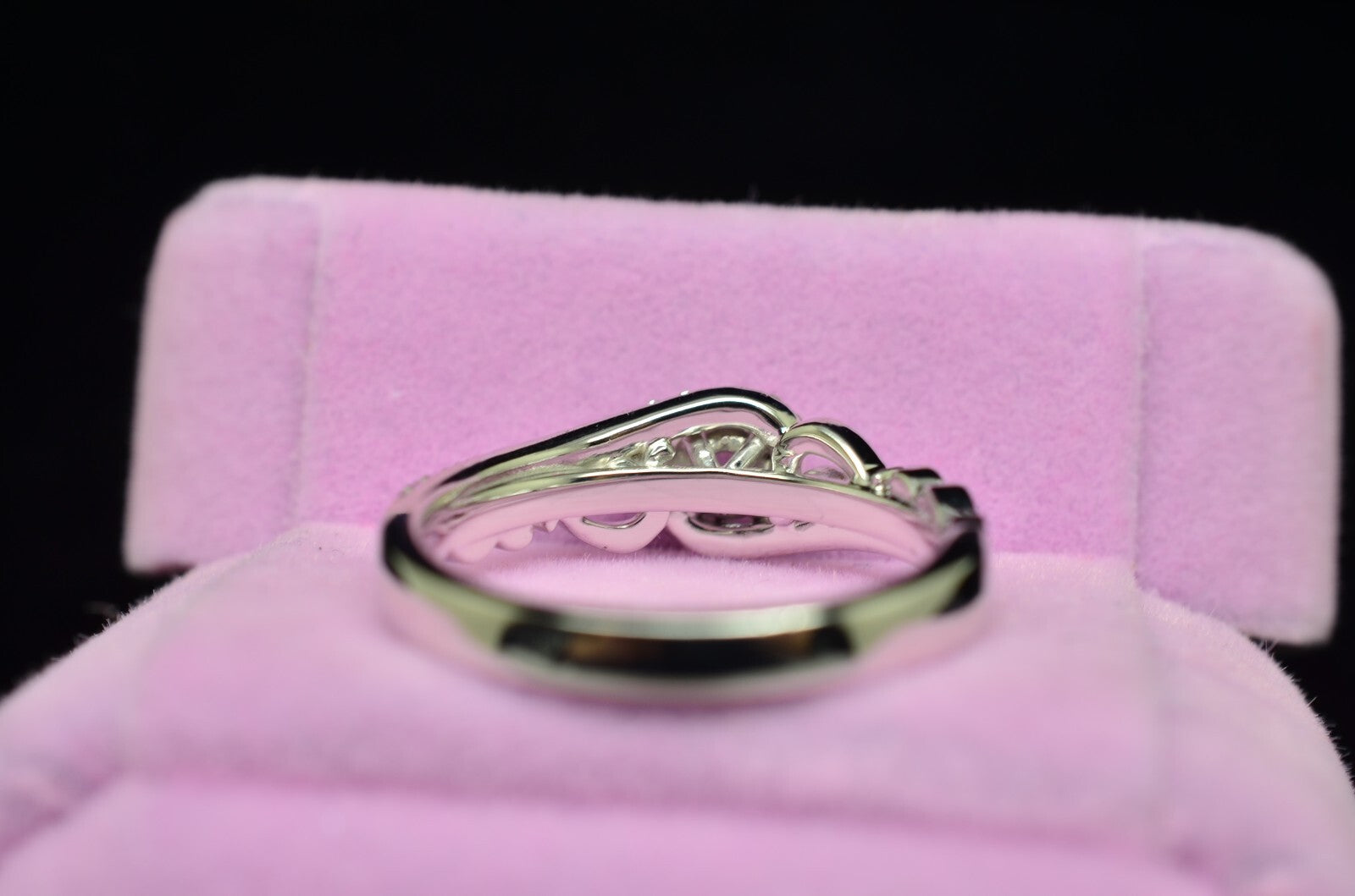 10K White Gold White Sapphire Sculptural Engagement Ring Diamond accents Size 7