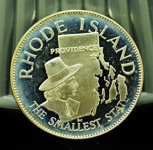 925 Silver Franklin Mint Art Round State of Rhode Island