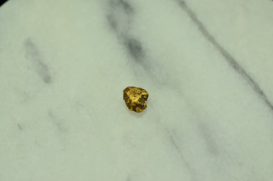 20K Yellow Gold natural gold nugget 0.6 grams