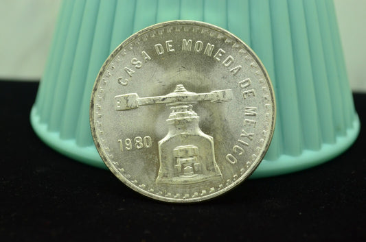 1980 Mexico One Onza Uncirculated -1 Troy Oz Silver