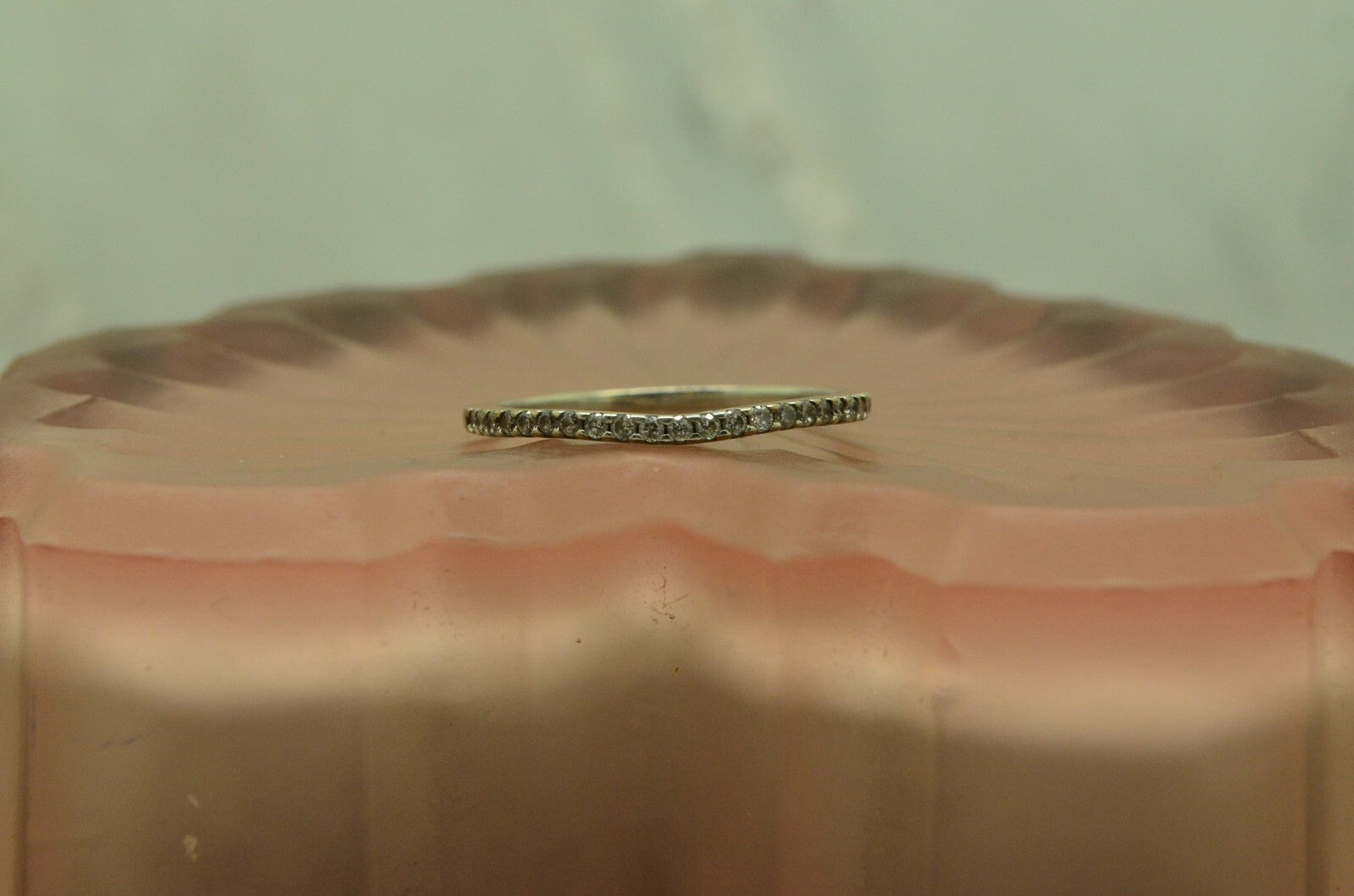 10K White gold 21 diamond anniversary ring band size 7.75 #D3796