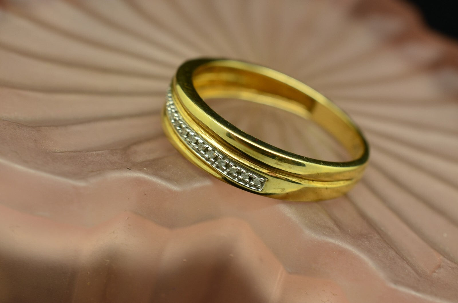 10K Yellow Gold 18 Stone Diamond Anniversary Ring Band 0.18 Carats Size 10.25