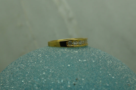 14K Yellow Gold 8 stone cz anniversary ring band size 7.75