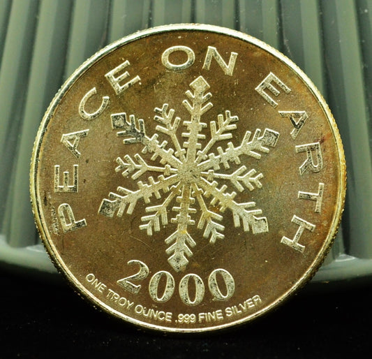 2000 Peace On Earth Happy Holidays Art Round -1 Troy Oz .999 Silver