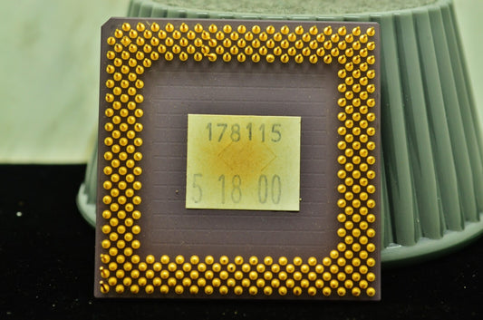 AMD-K6-2 500AFX 2.2V CORE/3.3V I/O CPU Computer Chip