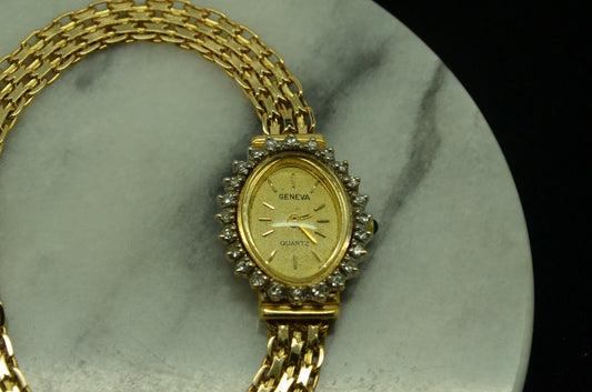 6.5" 14K YELLOW GOLD GENEVA OVAL LADIES QUARTZ WRISTWATCH W/ DIAMONDS #D3539