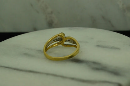 10K Yellow gold 9 diamond anniversary ring band w/ overpass design size 7 #D3795