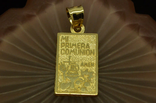 14K Yellow Gold Mi Primera Cominion pendant charm Spanish My First Communion