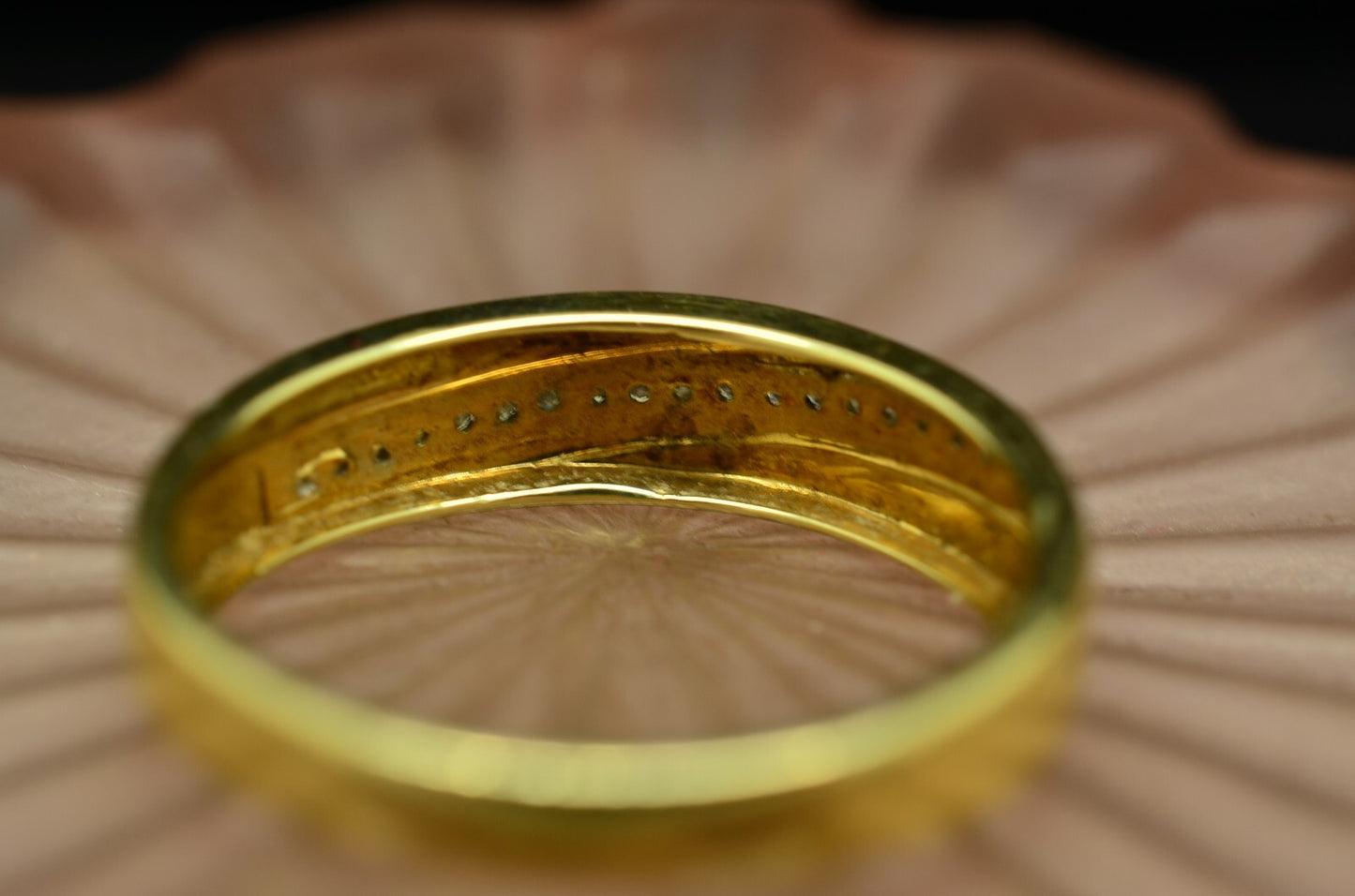 10K Yellow Gold 18 Stone Diamond Anniversary Ring Band 0.18 Carats Size 10.25