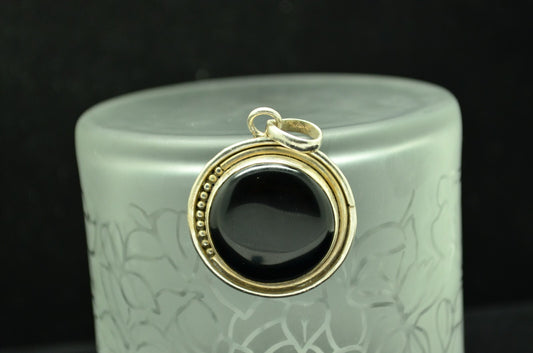 925 Sterling Silver black onyx round pendant charm -fairly large