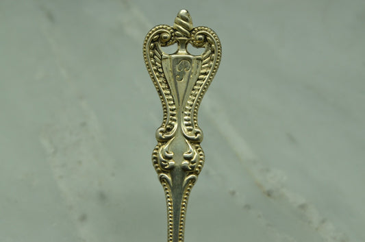 925 Sterling Silver spoon -antique pattern 5.5 inches