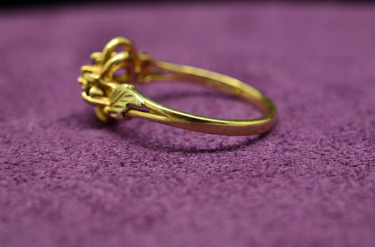 10K Yellow Gold Black Hills Gold Leaves w/ Topaz & Diamond Ring Band Size 7