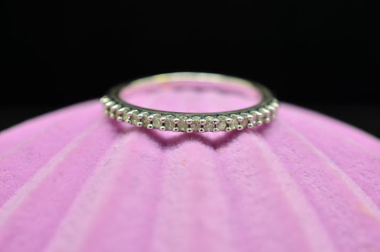 10K White Gold 20 Stone Diamond Anniversary Ring Band 0.20 TCW Size 5.25