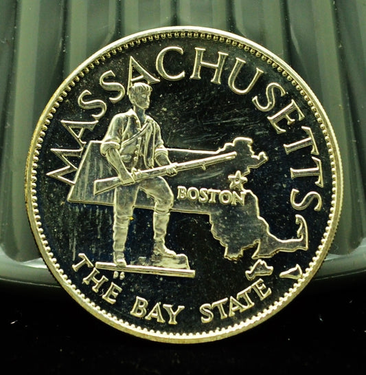 925 Silver Franklin Mint Art Round State of Massachusetts