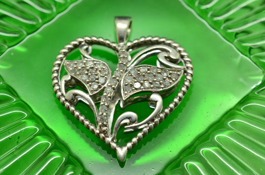 925 Sterling Silver Open Flower Design Heart pendant charm w/ Diamonds 0.35 tcw