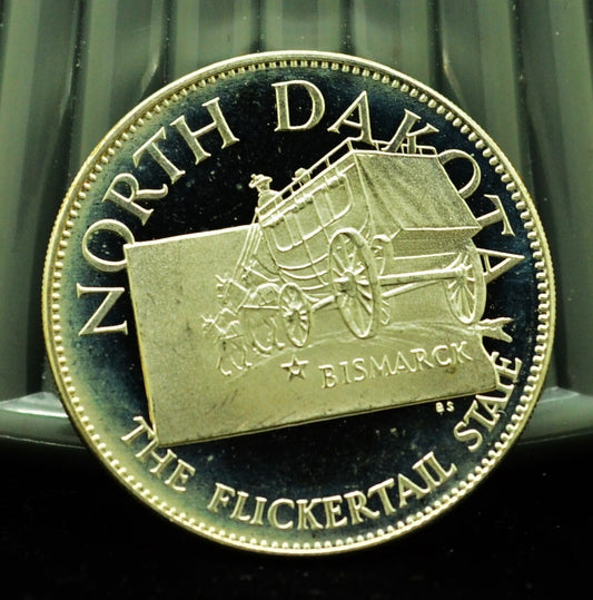 925 Silver Franklin Mint Art Round State of North Dakota