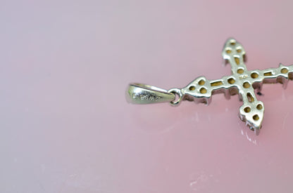 10K White Gold cross pendant charm w/ diamonds 0.22 tcw