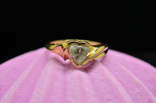Diamonique 14K Yellow Gold Heart Cut CZ Solitaire Ring Band Size 6.75