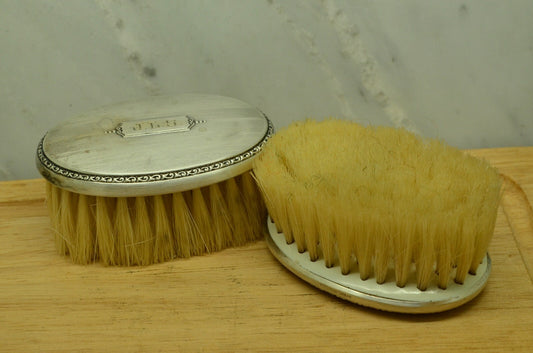 Pair of 925 Sterling Silver vanity hand brushes 2.75 x 2"