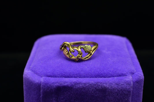 10K Yellow Gold Two Black Hills Gold Leaves Design Ring Band Size 4.25