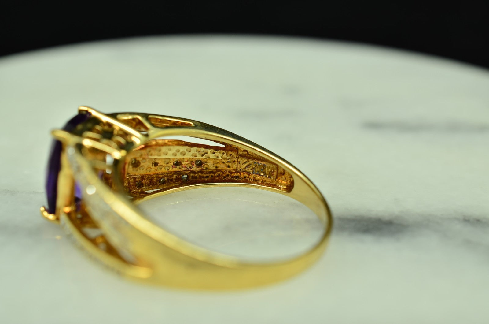 10K Yellow Gold Cushion Cut Amethyst Solitaire Ring Band w/ Diamonds Size 6.75