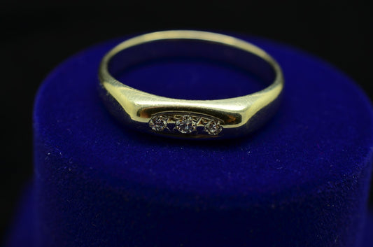 14K White Gold Three Stone Diamond Ring Band Size 9.25