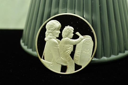 1973 Postal Service #41 Postmasters Of America Art Round 92.5% Silver