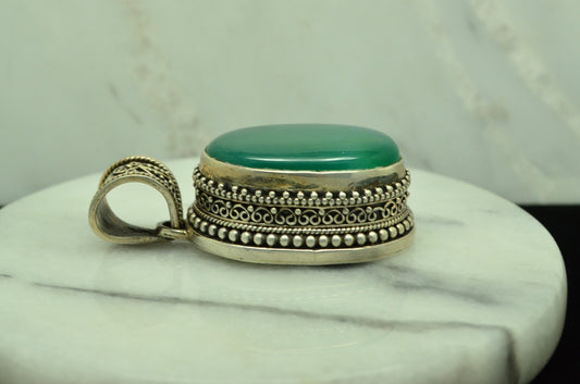 925 Sterling Silver oval green chalcedony fancy pendant charm -heavy