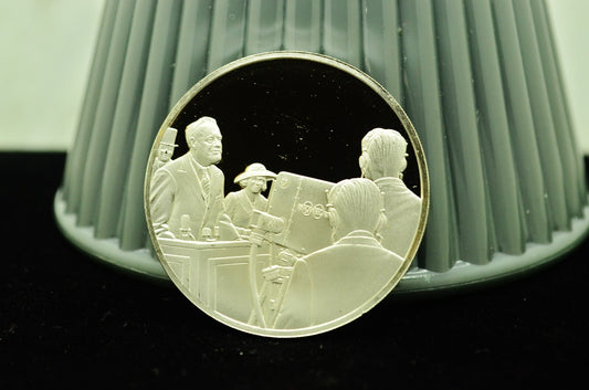 1973 Electronics Progress #48 Postmasters Of America Art Round 92.5% Silver