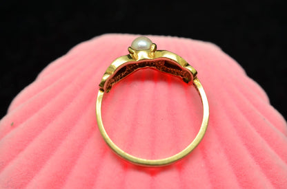 10K Yellow Gold Black Hills Gold Leaves & Natural White Pearl Ring Band Size 6.5
