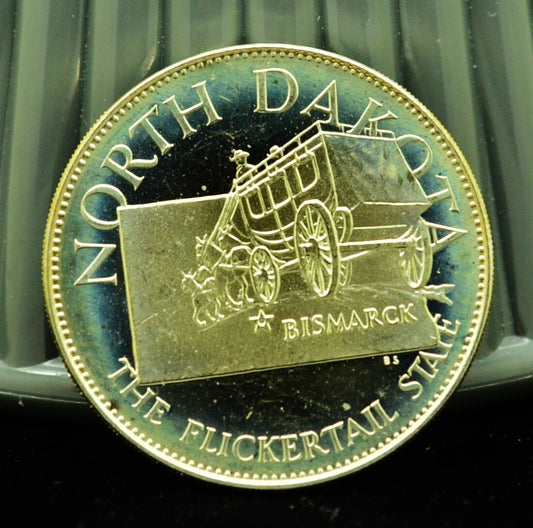 925 Silver Franklin Mint Art Round State of North Dakota