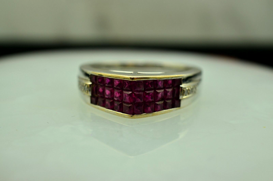 18K White Gold pave pink ruby chevron ring band w/ diamond accents size 8.75