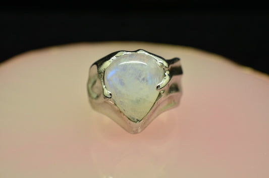 Badavici 925 Sterling Silver Teardrop Shaped Moonstone Ring Band Size 6.75