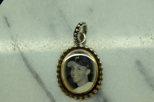 925 Sterling Silver oval pendant charm w/ picture of Yankee Baseball Player