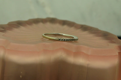 10K White gold 21 diamond anniversary ring band size 7.75 #D3796