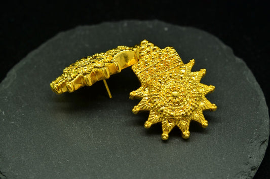 24K Yellow Gold Large Hollow Beaded Sun/Spoked Design Stud Earrings 9.3 grams