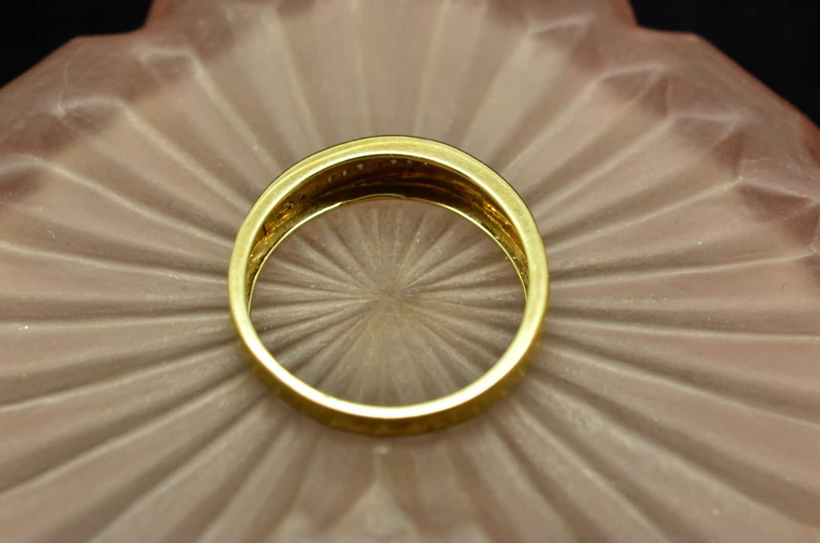 10K Yellow Gold 18 Stone Diamond Anniversary Ring Band 0.18 Carats Size 10.25