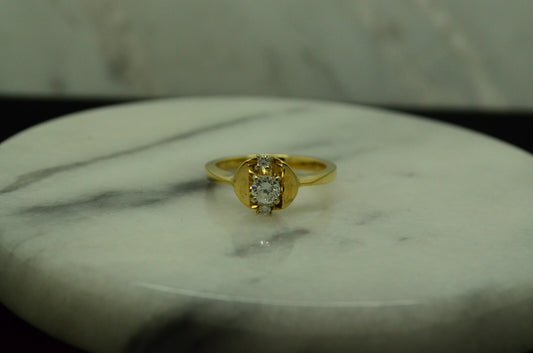 14K Yellow Gold diamond solitaire ring band with accents 0.24 tcw size 5.25