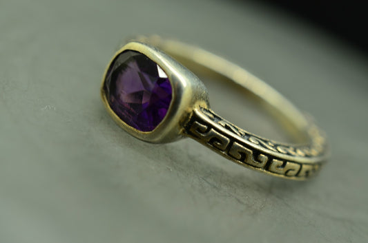 925 Sterling Silver Amethyst Rectangular  Ring  Sz 6.5