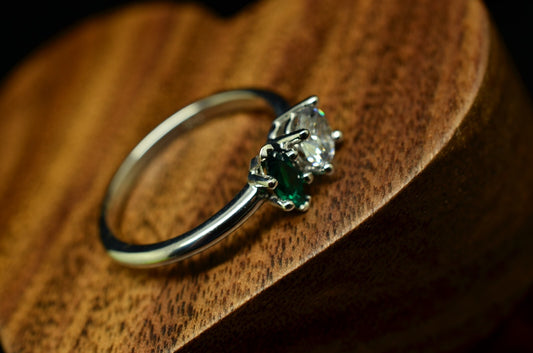 14K White Gold Toi Et Moi Emerald & CZ Engagement Ring Size 6.75
