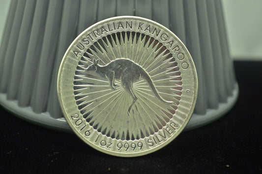 2016-P $1 Australia Kangaroo BU -1 Troy Oz .9999 Silver