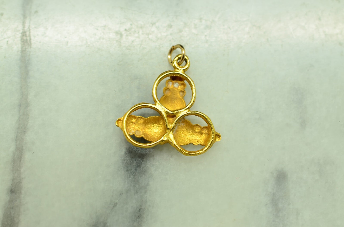 10K Yellow Gold Black Hills Gold Leaves & Grapes Design Pendant Charm