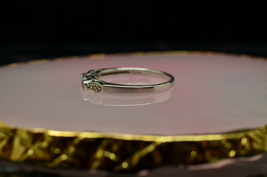 14K White Gold fancy diamond anniversary ring band 1/8 tcw size 8.75