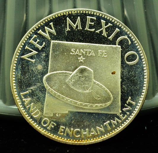 925 Silver Franklin Mint Art Round State of New Mexico