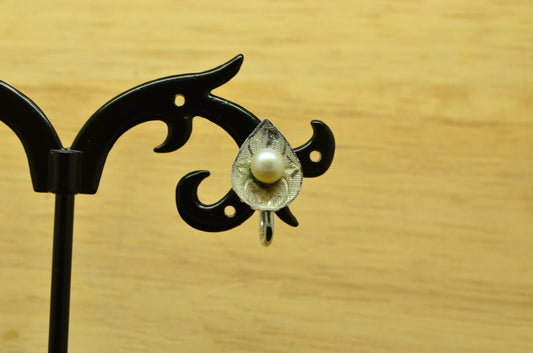 925 Sterling Silver natural white pearl on a leaf design screwback earrings