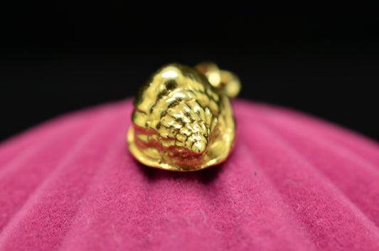 14K Yellow Gold Conch Sea Shell Pendant Charm -Small & Fairly Heavy