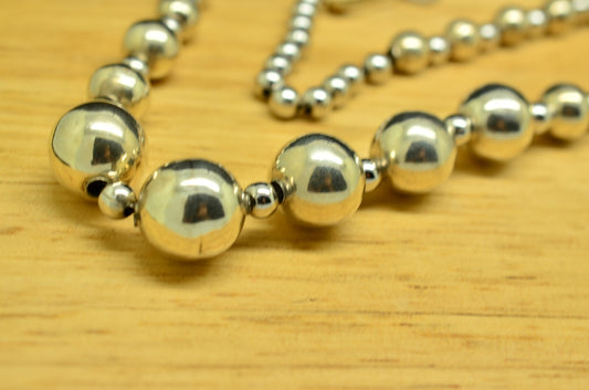 28" 925 Sterling Silver Graduated Beaded Chain Necklace 4.5mm-12mm 28.5 grams