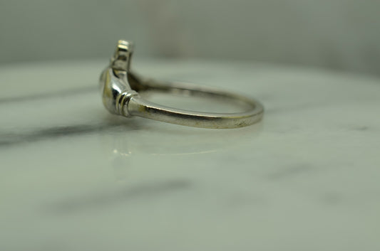14K White Gold Celtic Claddagh ring band size 5.5
