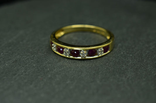 10K Yellow Gold 5 Stone Dark Pink Ruby Ring Band with Diamonds Size 7